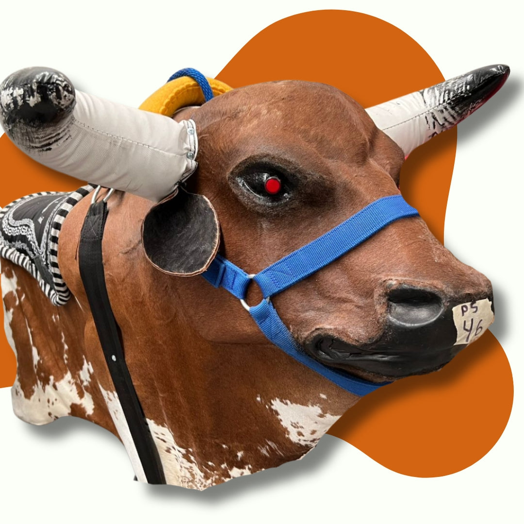 Toro Mecánico de Piel y Ojos Led